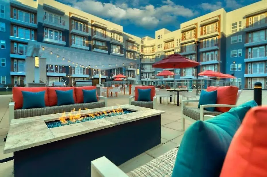Cozysuites Phx Roro Gym, Pool, Pets, Parking! #10 Phoenix 0*,  USA