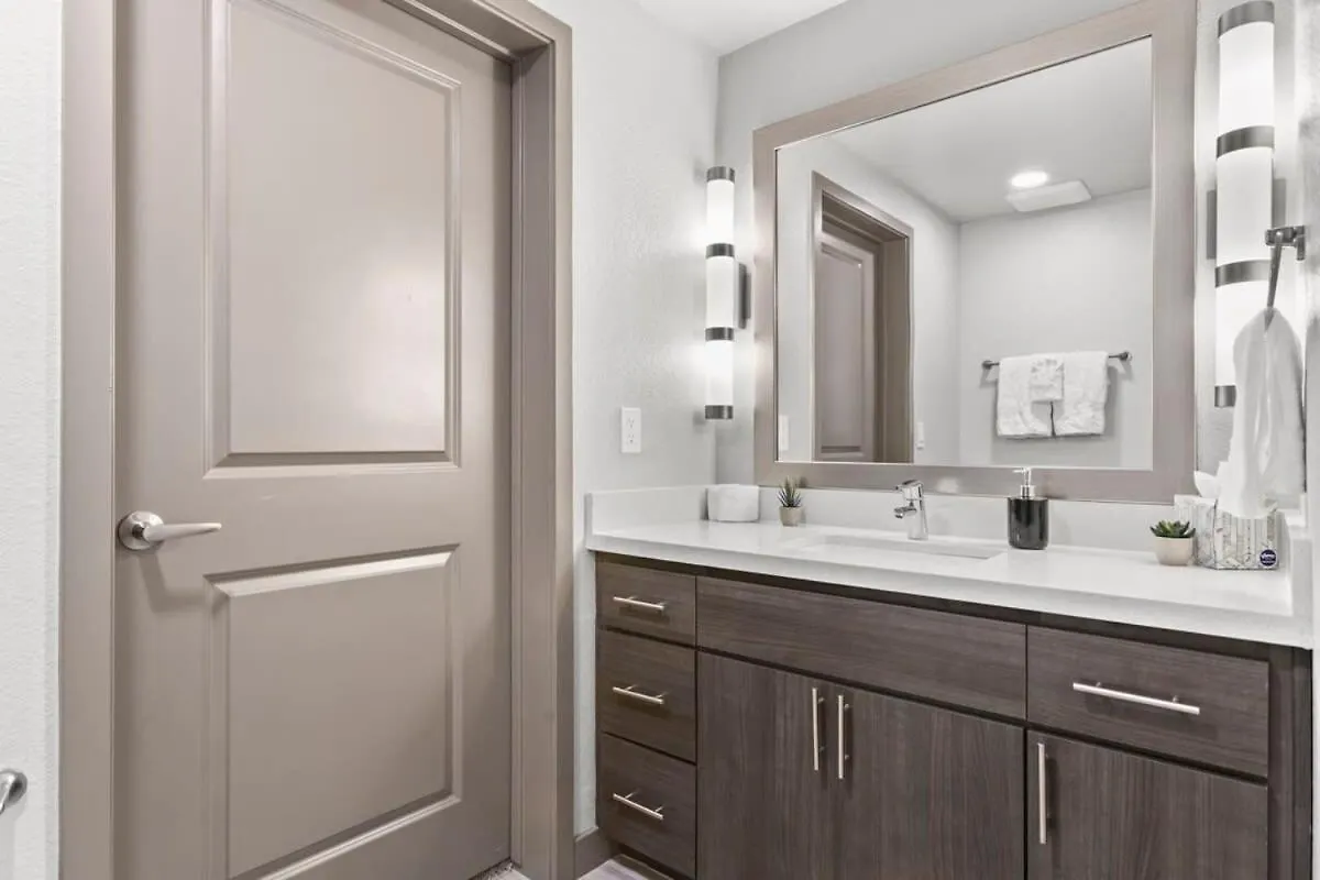 Cozysuites Phx Roro Gym, Pool, Pets, Parking! #10 Φοίνιξ